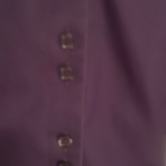 Chico’s No-Iron Blouse - Picture 3 of 3